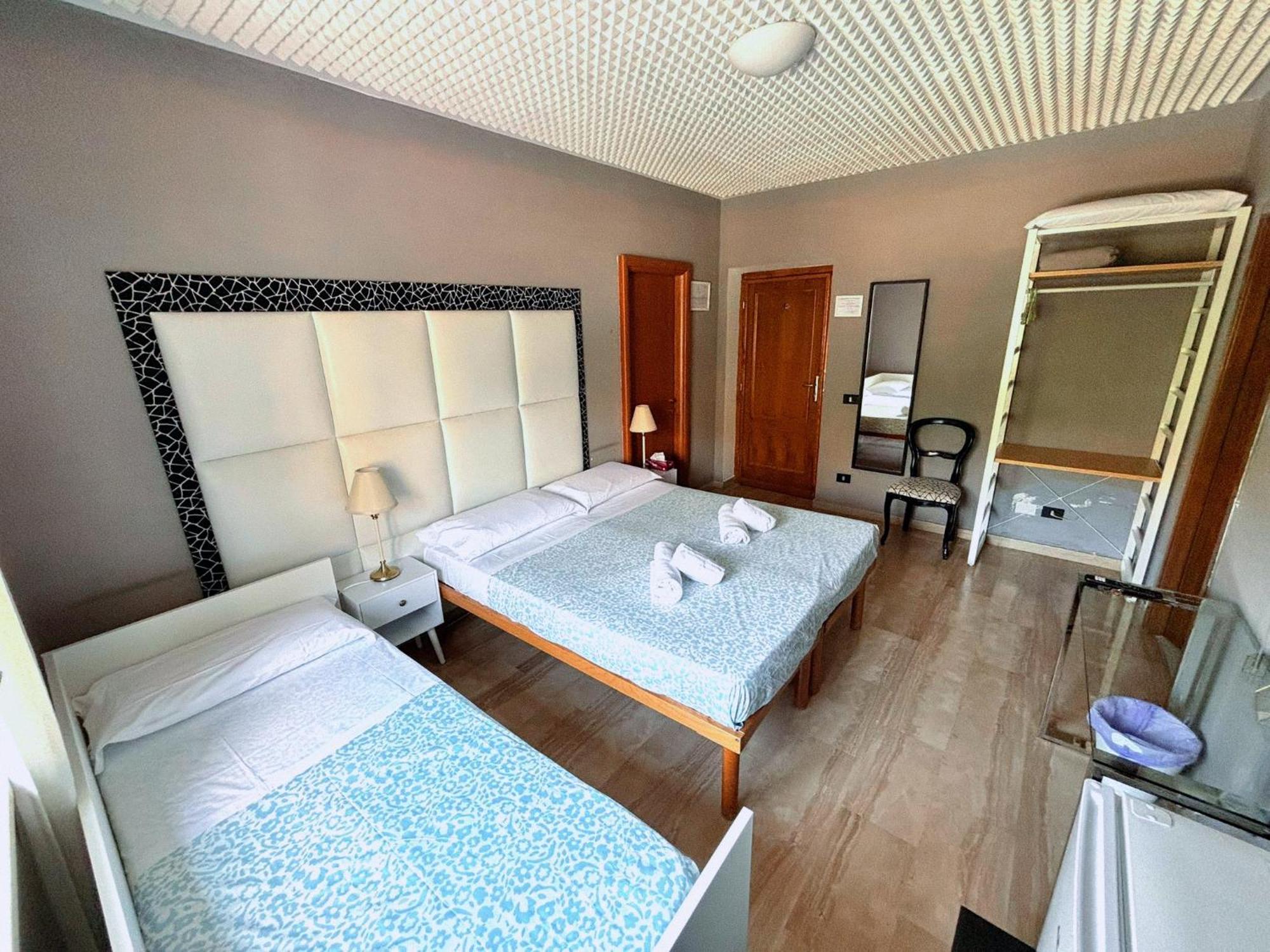Di Martino Residence โรม ภายนอก รูปภาพ